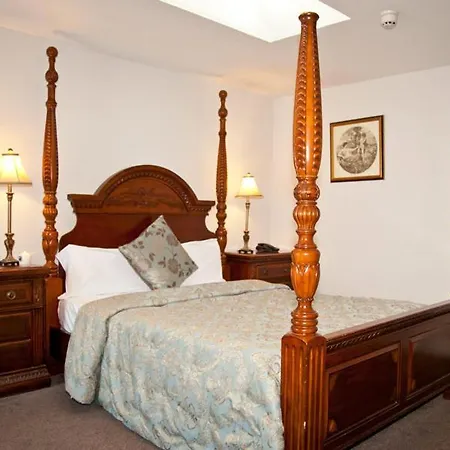 Hotel Mills