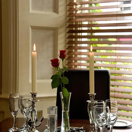 Mills Hotel