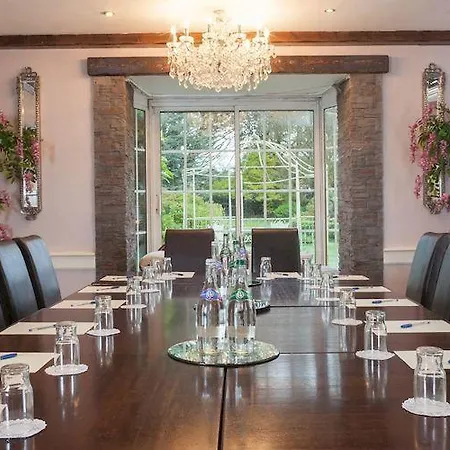 Mills Hotel 3*