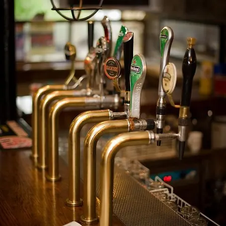 Mills Hotel 3*